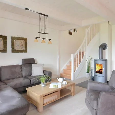 3 Bedroom Lovely In Сasa de vacaciones *